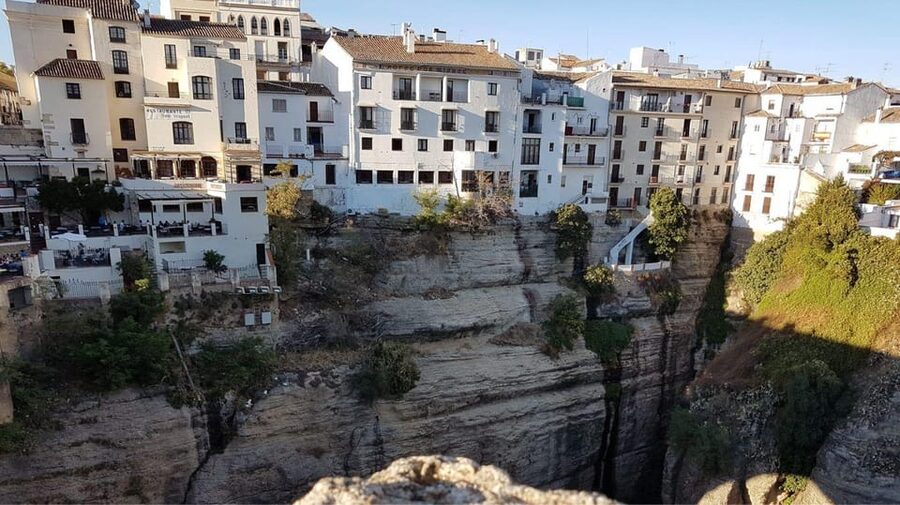 Ronda and Setenil from la Costa del Sol - The road to Ronda and the first look at the old town