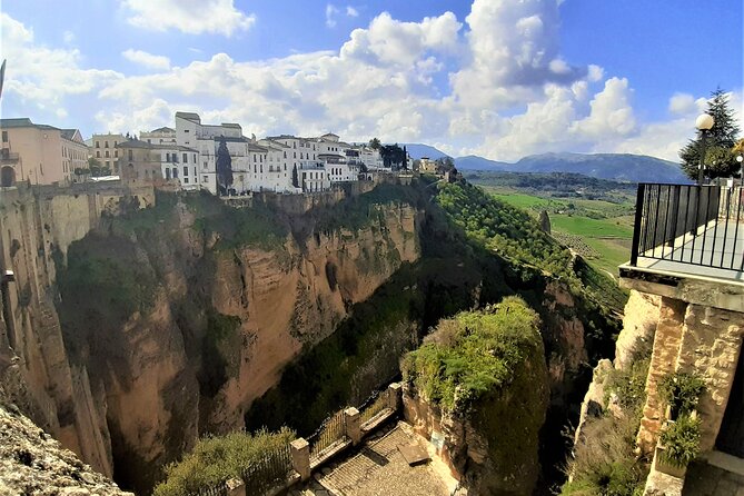 Ronda group walking Tour - The driving warning you should take seriously