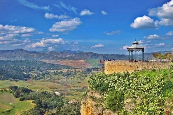 Ronda Historical Walking Tour with Bullring Entrance - Thirty minutes inside the Plaza de Toros