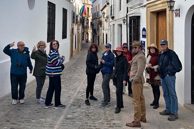 Ronda private tour with an Experienced Native Official Guide - Palacio de Mondragon and the old-town finish