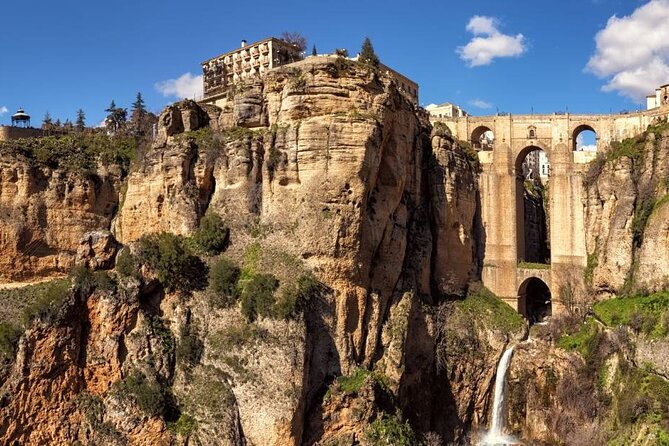 Ronda Self-Guided Audio Tour with Andalucia Travel Expert - Take in Ronda from its best viewpoints