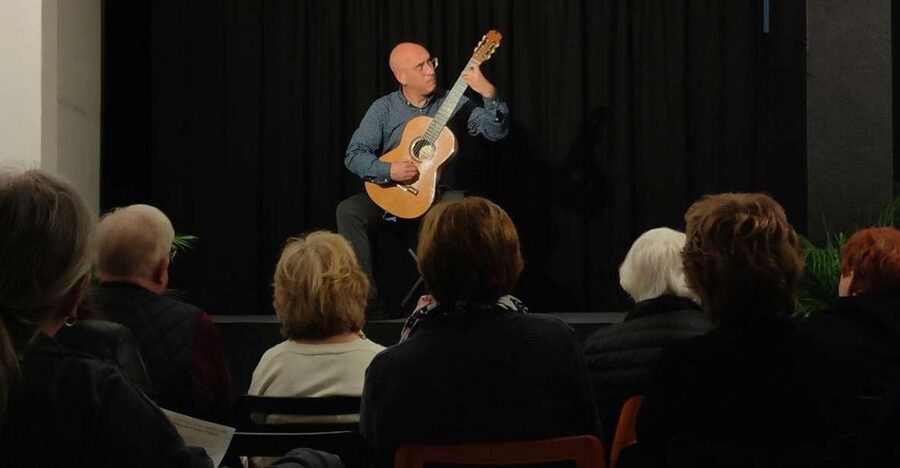 Ronda: Spanish - Classical & Flamenco - Guitar Concert - A Spanish guitar concert in the heart of Ronda