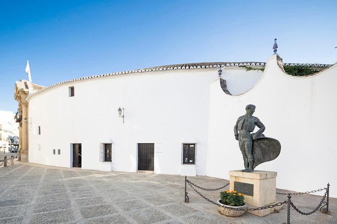 Ronda Village Guided Tour from Costa del Sol - Guide quality and language expectations