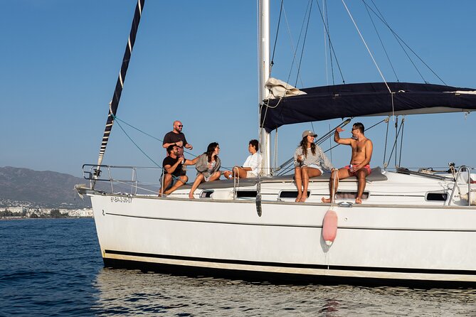 Sailing Adventure: Sailing, Dolphins and Relaxation with Drinks - Swimming and paddleboarding off the boat