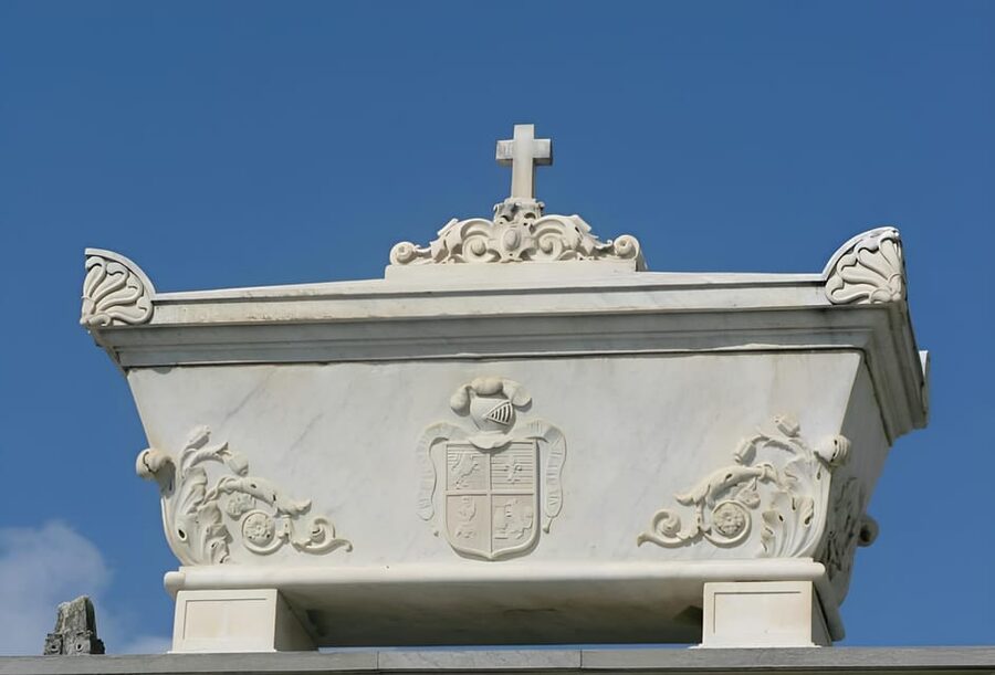 San Miguel Cemetery Tour of Malaga - Behind the Scenes: The Morgue and Autopsy Rooms