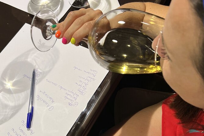 Sensory Tasting to Discover Wine with the 5 Senses - Is five local wines enough for the price?