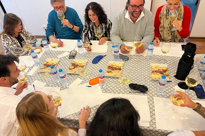 Sensory Tasting to Discover Wine with the 5 Senses - Who will enjoy this experience most?