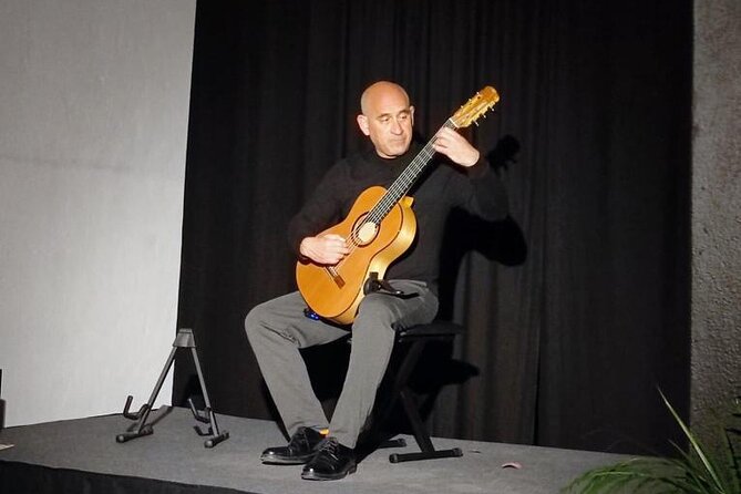 Spanish Guitar Concerts in Ronda - A close-up Spanish guitar concert in Ronda