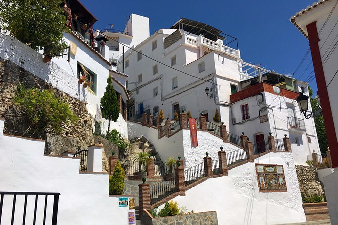 Sun and Wine Route - Small group, wine tasting and tapas included - Walking through Cómpeta’s Moorish-rooted streets