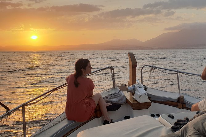 Sunset Boattrip + Tapa + Cava - What the $156.88 price means for two