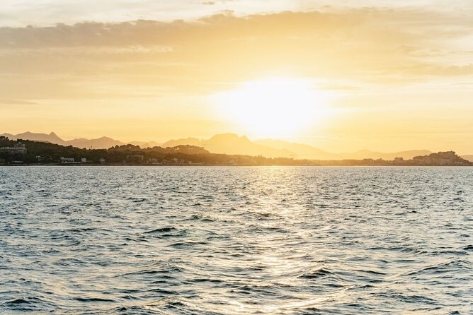 Sunset or night catamaran tour from Malaga - Setting out from Muelle Uno
