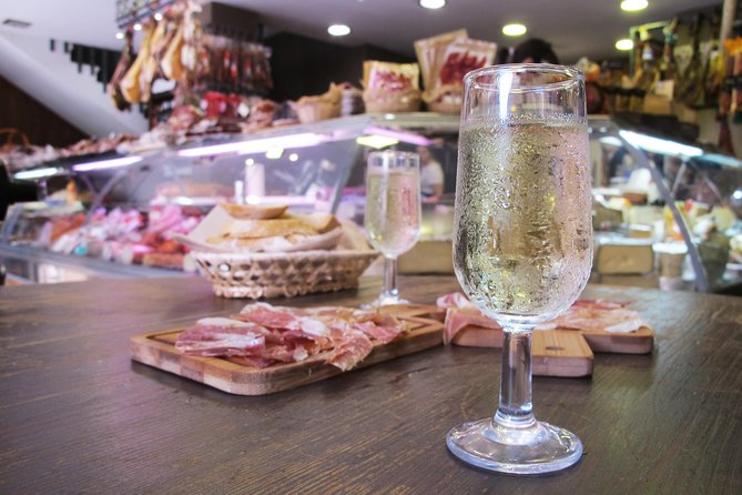 Taste of Malaga Tour : Tapas, History and Local Customs - Fourteen-plus tastings make the $83.44 price easier to judge