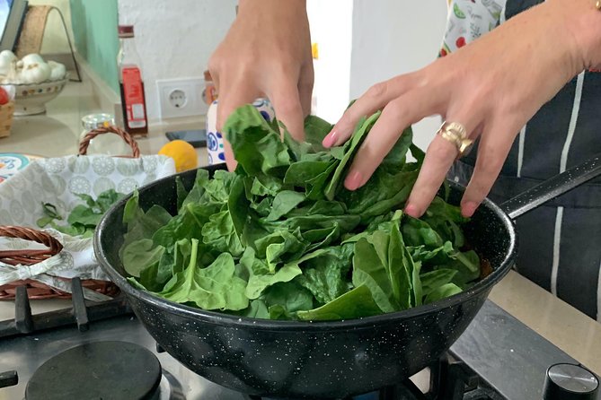 The Mediterranean Diet & Lifestyle Cooking Class. - Who will enjoy La Rosilla most