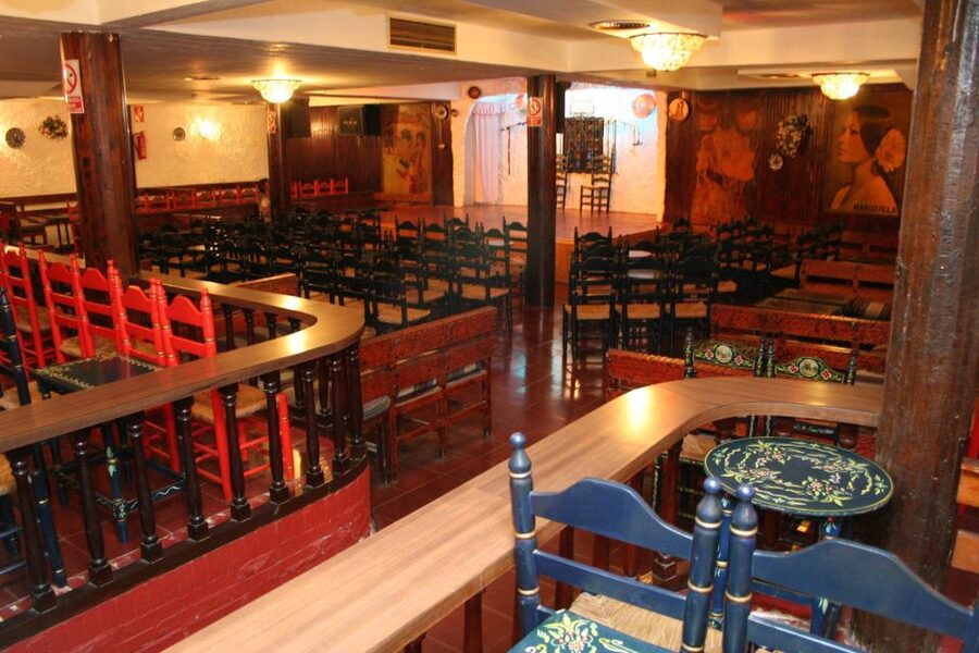 Torremolinos: Flamenco Show with Drinks - Arriving at Pepe López Flamenco Taberna