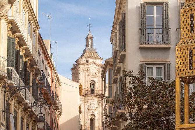 Tour around the Central Market of Malaga - Mapas y Compañía, where old streets meet new Malaga