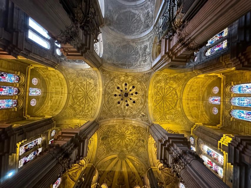 Ultimate Malaga: History and Tapas All Included - Who should book Ultimate Málaga?