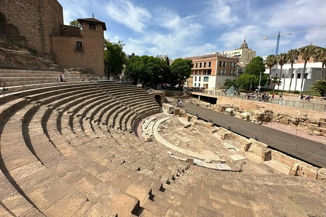 Ultimate Malaga History & Tapas - All Included Full Experience - Tapas in two local bars
