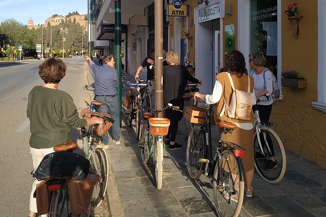Vintage Style Bike Rental in Malaga - The value of $14.45 for nine hours