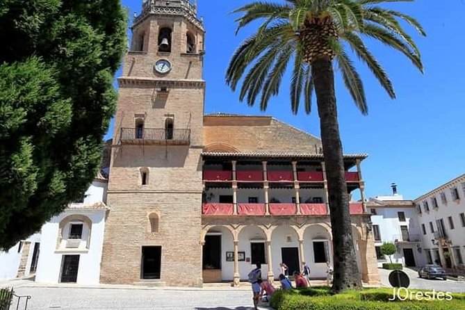 Visita Guiada Ronda - Plaza Duquesa de Parcent: ending in Ronda’s old quarter