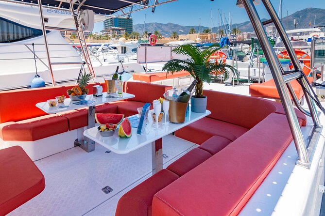 Walk and dolphin watching in Fuengirola + 1 drink - Searching for dolphins in the open sea