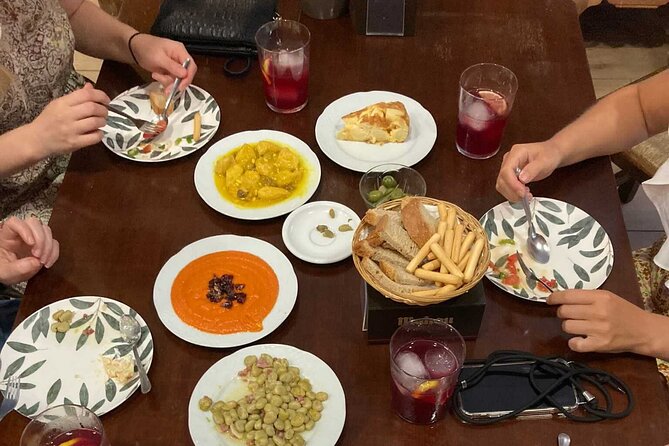 Wine and Tapas walking Tour in Malaga - Who will enjoy this evening most